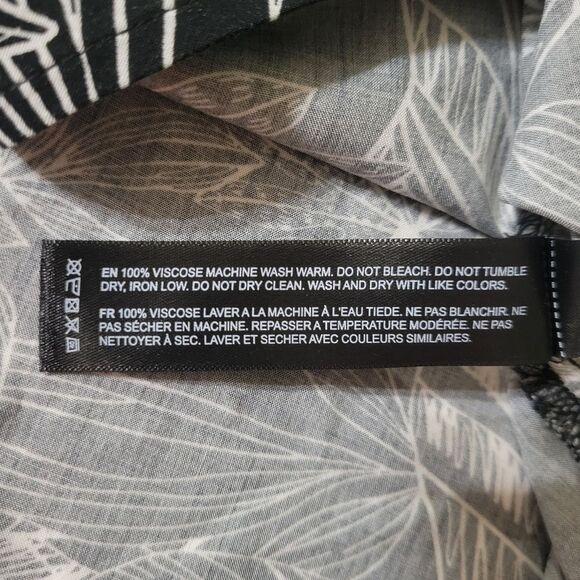 Denim & Flower Black and White Men's Rayon Casual Button Down Short Sleeve Shirt - Picture 12 of 15